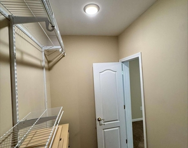 7712 Autry Circle - Photo Thumbnail 15