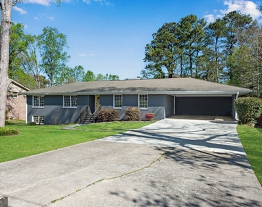 3941 Forest Drive - Photo Thumbnail 4