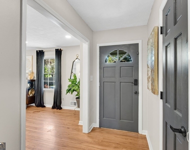 3941 Forest Drive - Photo Thumbnail 8