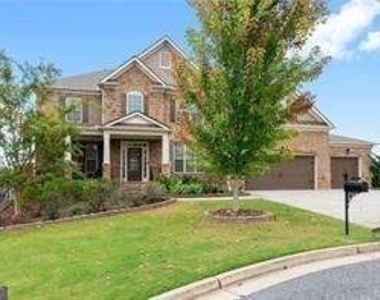 9115 Kidwell Circle - Photo Thumbnail 1