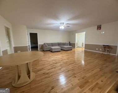 70 Golden Oaks Drive - Photo Thumbnail 4