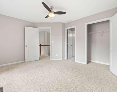 2878 Calhoun Square - Photo Thumbnail 36