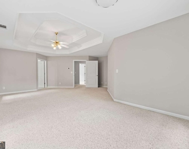 2878 Calhoun Square - Photo Thumbnail 25