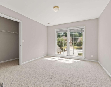 2878 Calhoun Square - Photo Thumbnail 32