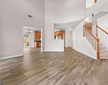 2878 Calhoun Square - Photo Thumbnail 13