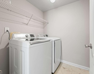 2878 Calhoun Square - Photo Thumbnail 20