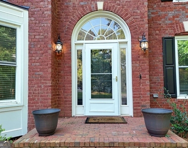 2130 Hickory Cove - Photo Thumbnail 3