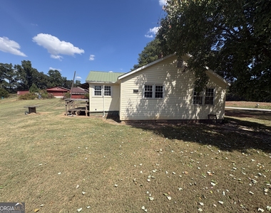 962 Bakers Bridge Road - Photo Thumbnail 3