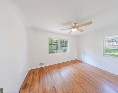 3021 Old Concord Road - Photo Thumbnail 10