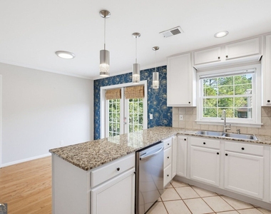 1101 Nw Collier Road Nw - Photo Thumbnail 4