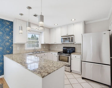 1101 Nw Collier Road Nw - Photo Thumbnail 2
