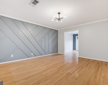1101 Nw Collier Road Nw - Photo Thumbnail 7
