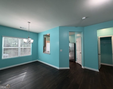 85 Chastain Circle - Photo Thumbnail 5