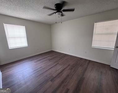 1507 Claxton Dairy Road - Photo Thumbnail 2