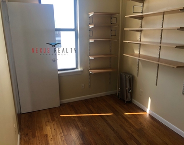 23-35 31st Street - Photo Thumbnail 8