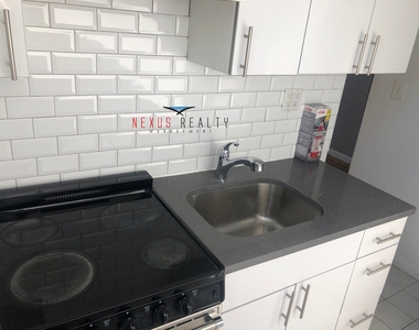 23-35 31st Street - Photo Thumbnail 1