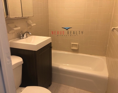 23-35 31st Street - Photo Thumbnail 10