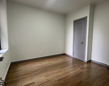 560 West 163rd Street - Photo Thumbnail 7