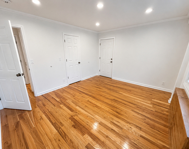 140-64 160th Street - Photo Thumbnail 3