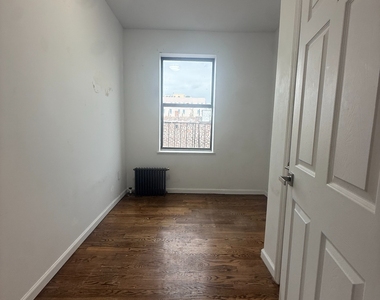 601 West 176th Street - Photo Thumbnail 3