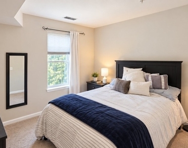 850 Honeybrook Cir - Photo Thumbnail 16