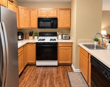 850 Honeybrook Cir - Photo Thumbnail 8