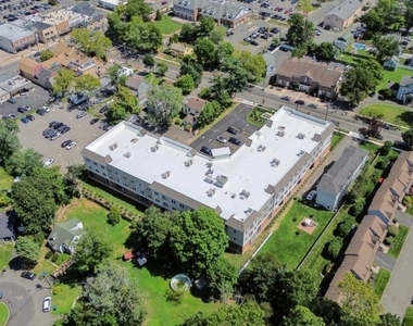 1815 Front Street - Photo Thumbnail 3