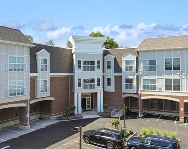 1815 Front Street - Photo Thumbnail 2