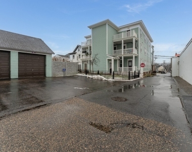 16 Main Street - Photo Thumbnail 28