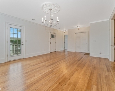 16 Main Street - Photo Thumbnail 4