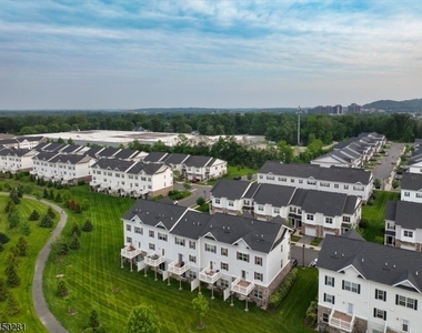 5 Gerhard Pl - Photo Thumbnail 42