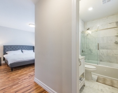 27 Center St - Photo Thumbnail 12