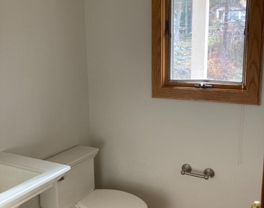 73 Park Rd - Photo Thumbnail 8