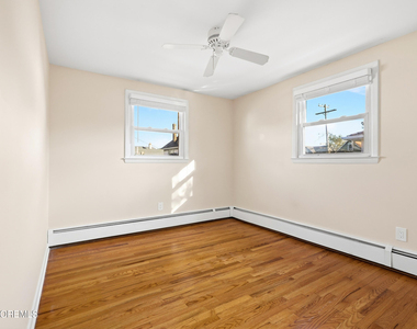 140 Main Avenue - Photo Thumbnail 23
