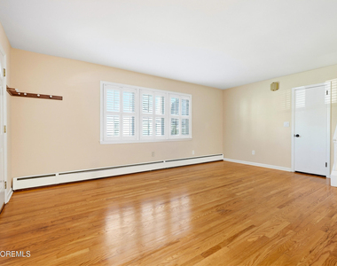 140 Main Avenue - Photo Thumbnail 9