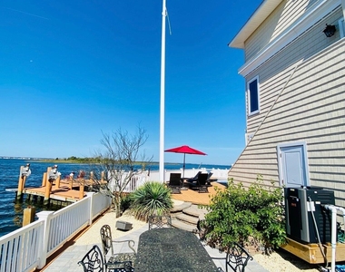 27 6th Terrace - Photo Thumbnail 6
