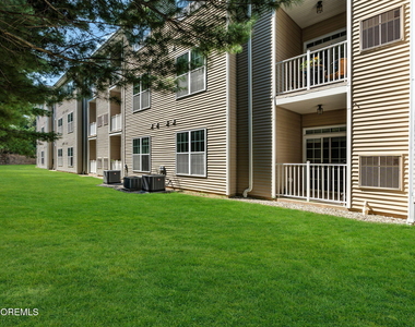 313 Sophee Lane - Photo Thumbnail 10