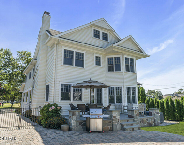 420 Tuttle Avenue - Photo Thumbnail 42