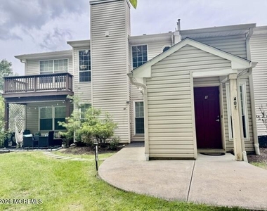 401 Yorkshire Place - Photo Thumbnail 17