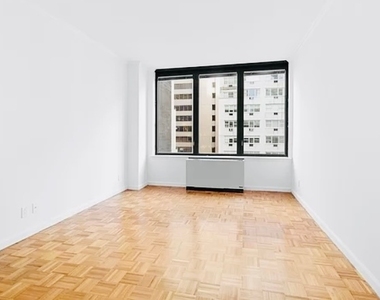East 57th Street - Photo Thumbnail 1