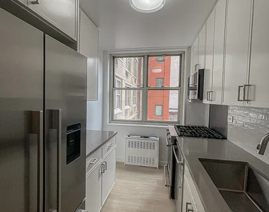East 29th Street - Photo Thumbnail 1