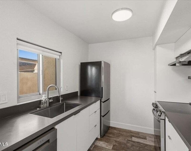 3500 N Hayden Road - Photo Thumbnail 10