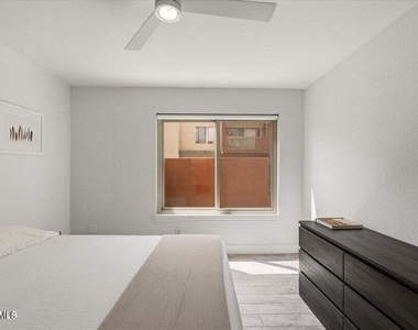 3500 N Hayden Road - Photo Thumbnail 12