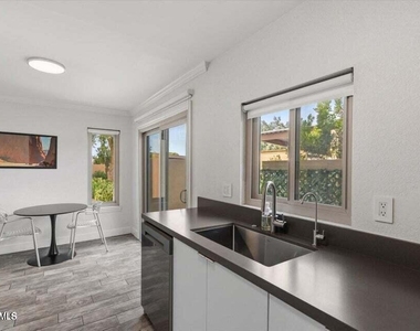 3500 N Hayden Road - Photo Thumbnail 8