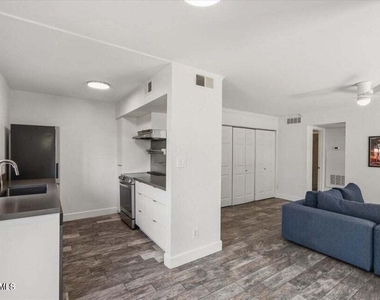 3500 N Hayden Road - Photo Thumbnail 9