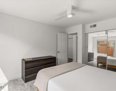 3500 N Hayden Road - Photo Thumbnail 13