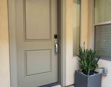 3113 E Danbury Road - Photo Thumbnail 1