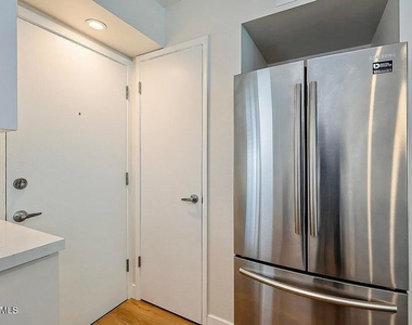 3737 E Turney Avenue - Photo Thumbnail 6
