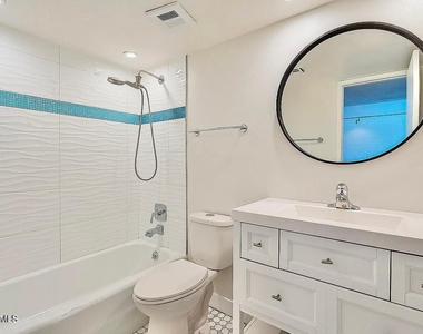 3737 E Turney Avenue - Photo Thumbnail 16