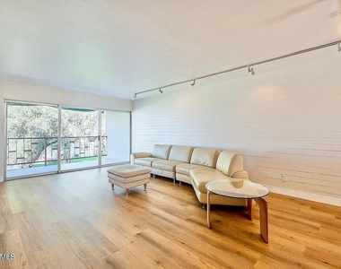 3737 E Turney Avenue - Photo Thumbnail 14